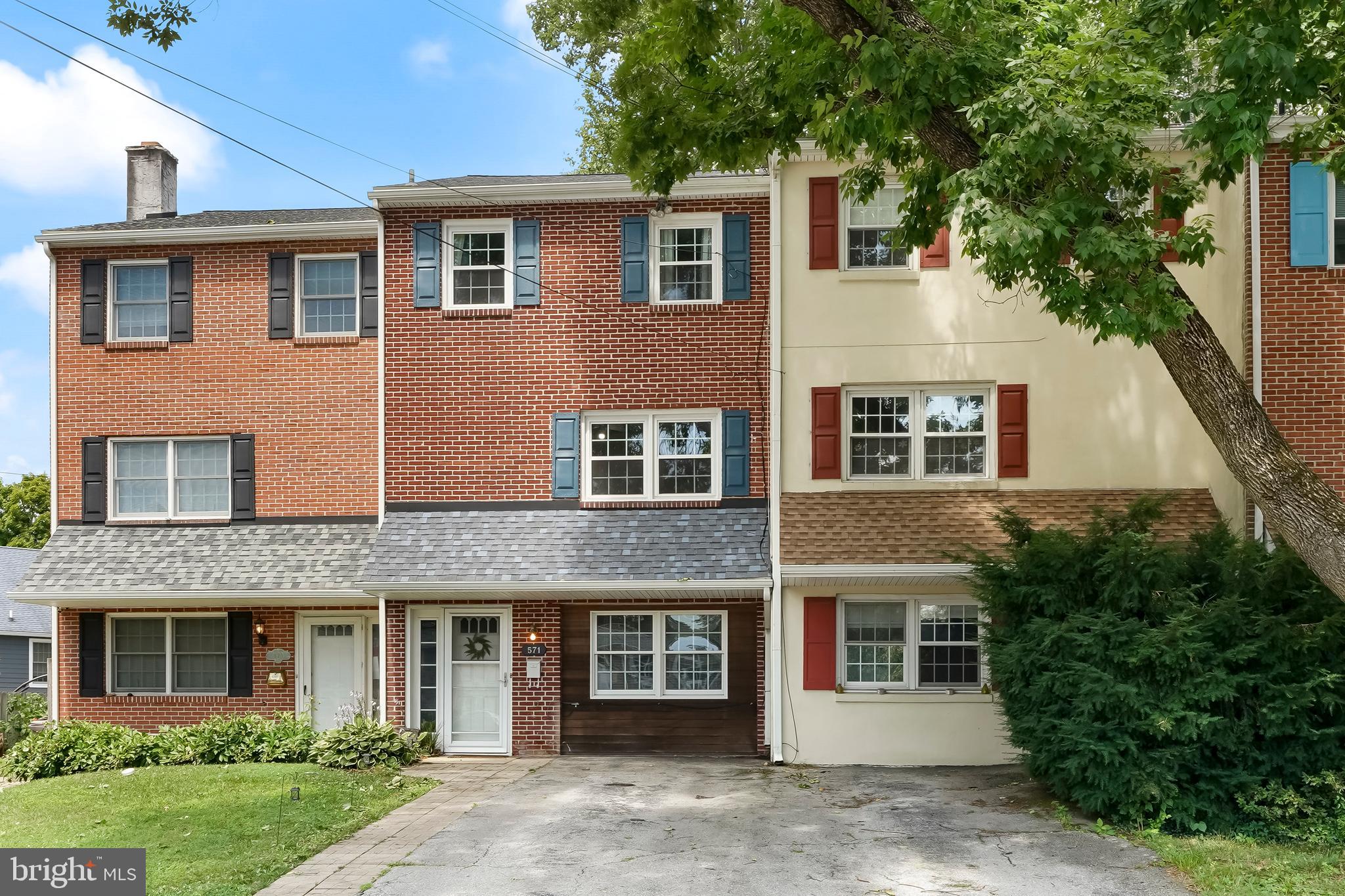 571 W MARSHALL STREET