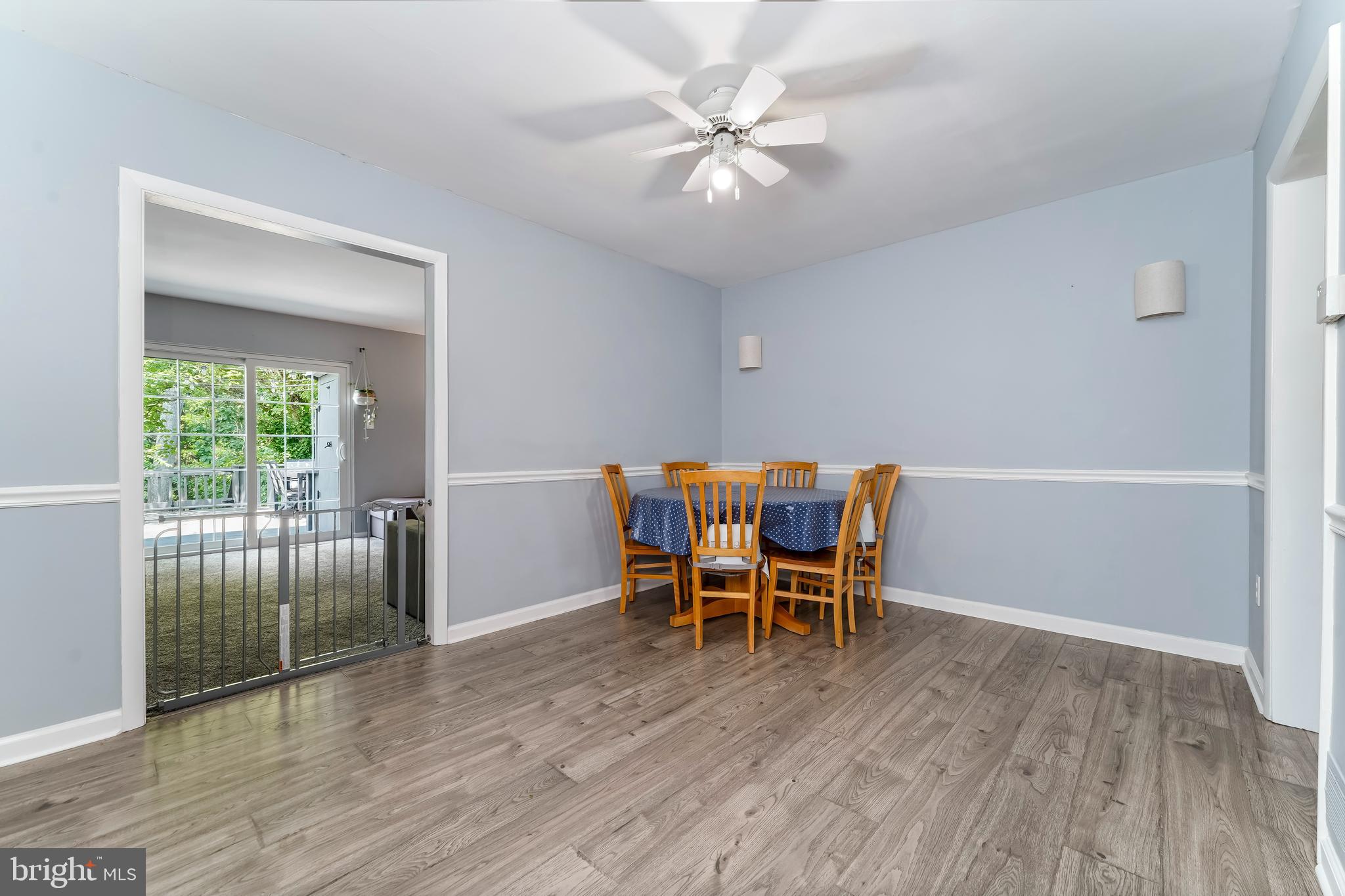 571 W MARSHALL STREET