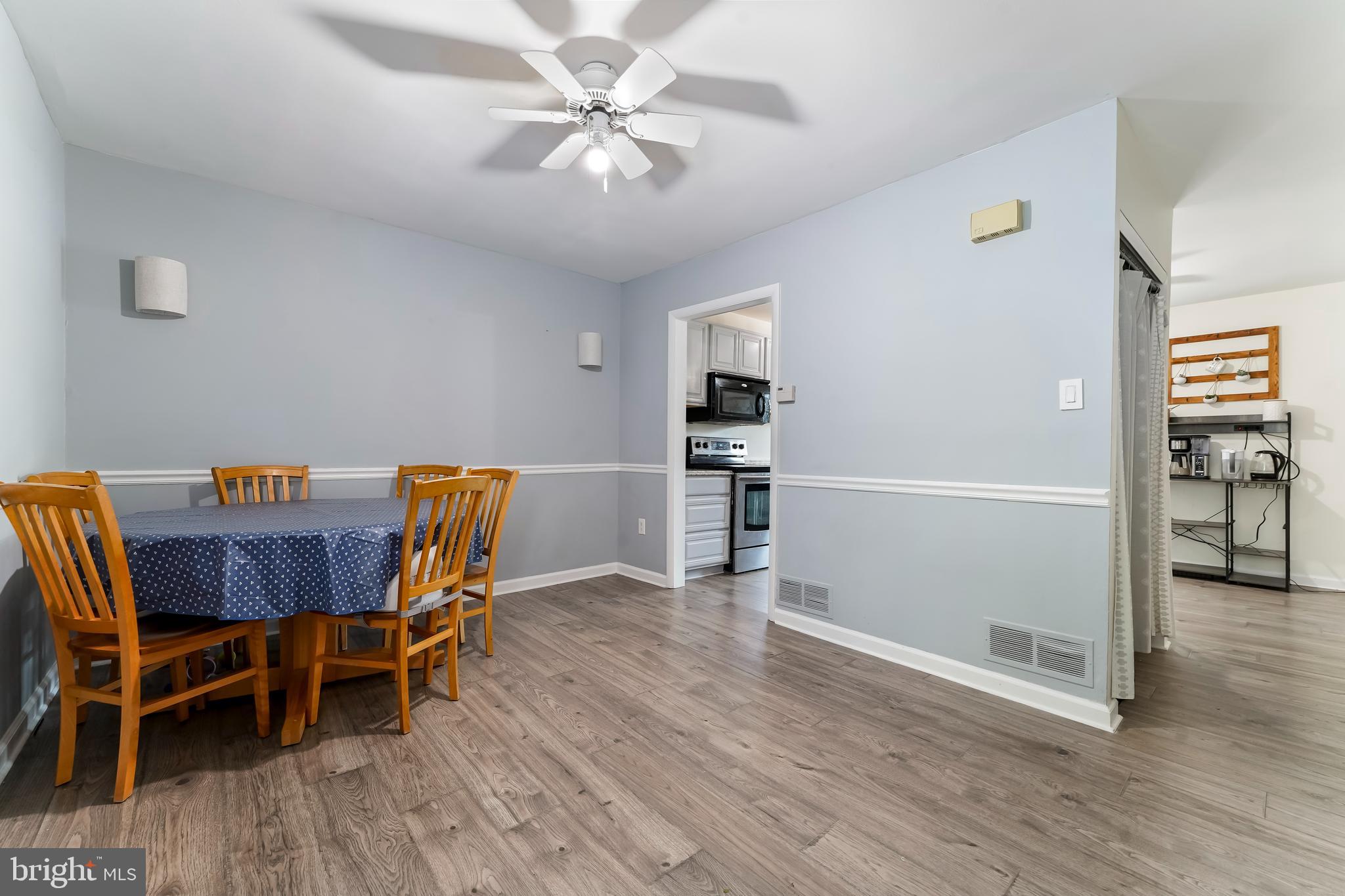 571 W MARSHALL STREET