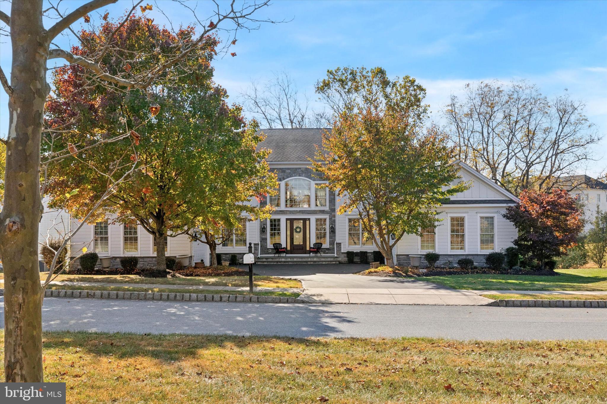 1476 E STONINGTON DRIVE