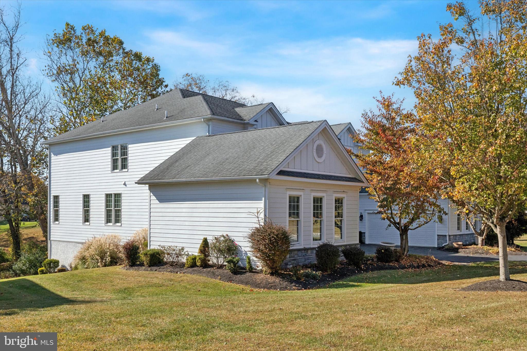 1476 E STONINGTON DRIVE