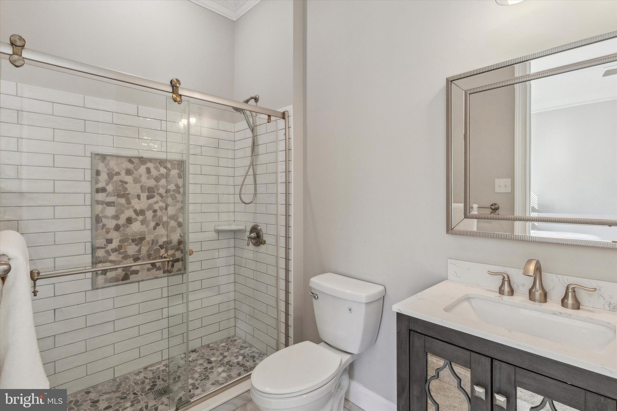 1476 E STONINGTON DRIVE