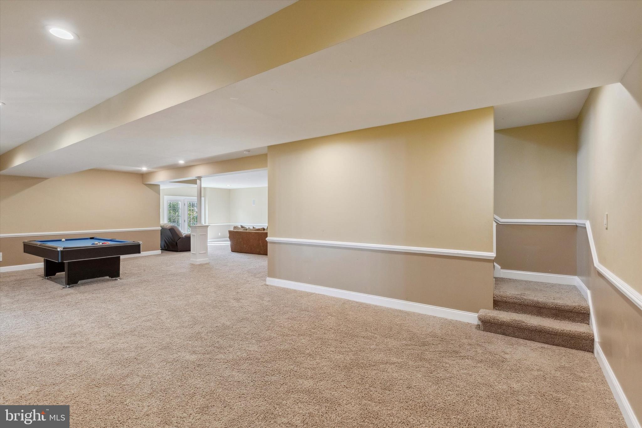 1476 E STONINGTON DRIVE