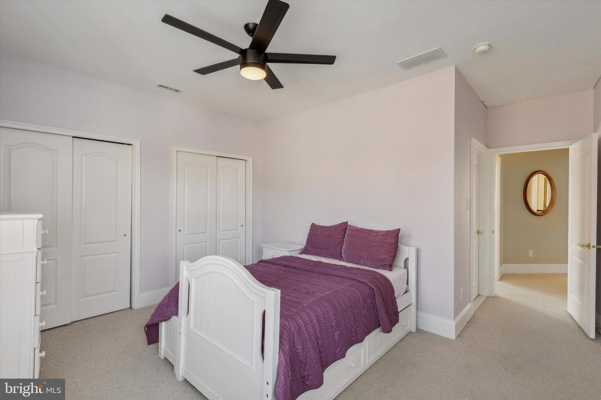 1476 E STONINGTON DRIVE