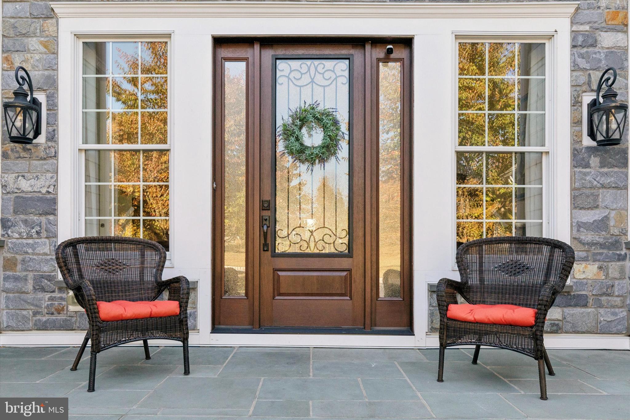 1476 E STONINGTON DRIVE