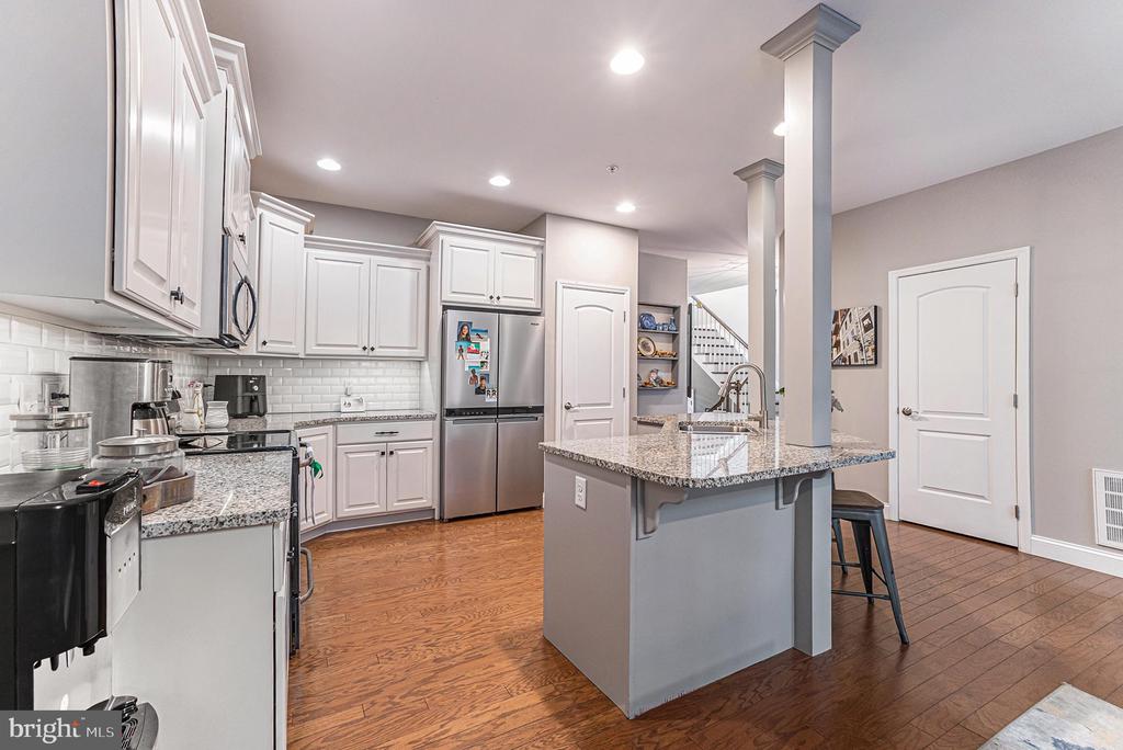 1259 S RED MAPLE WAY