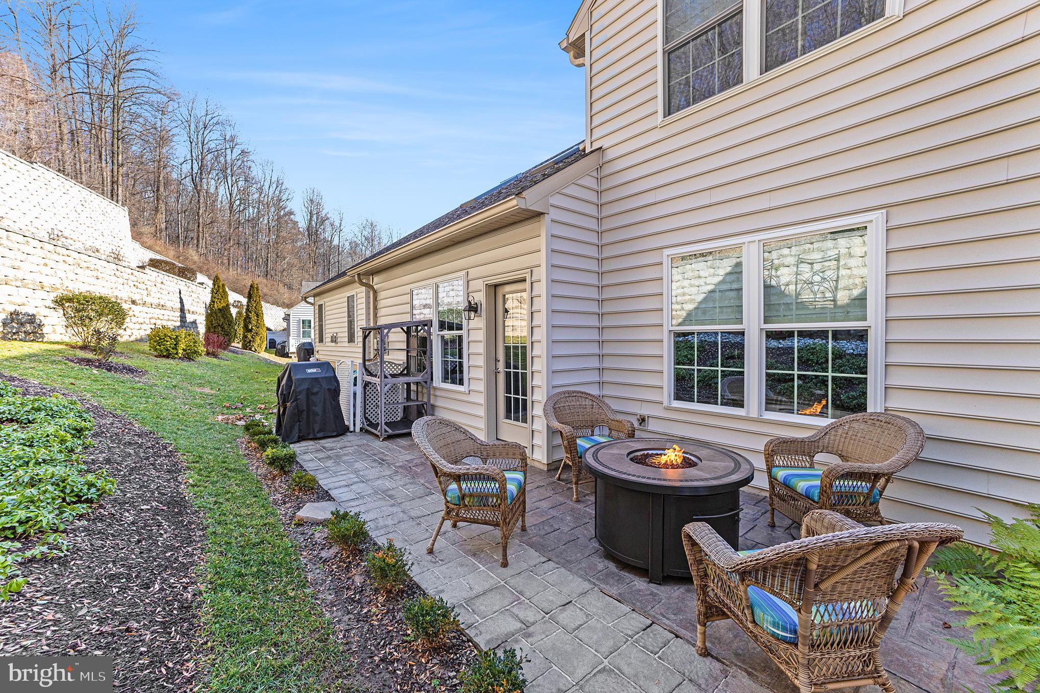 1259 S RED MAPLE WAY