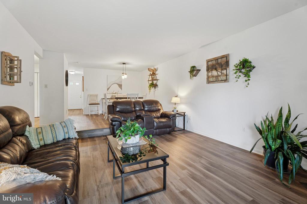 313 WESTRIDGE CIRCLE T-147