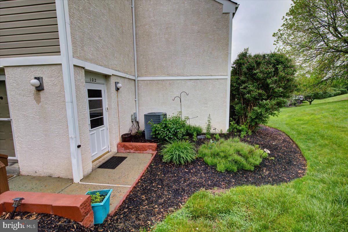 102 HARVEST LANE