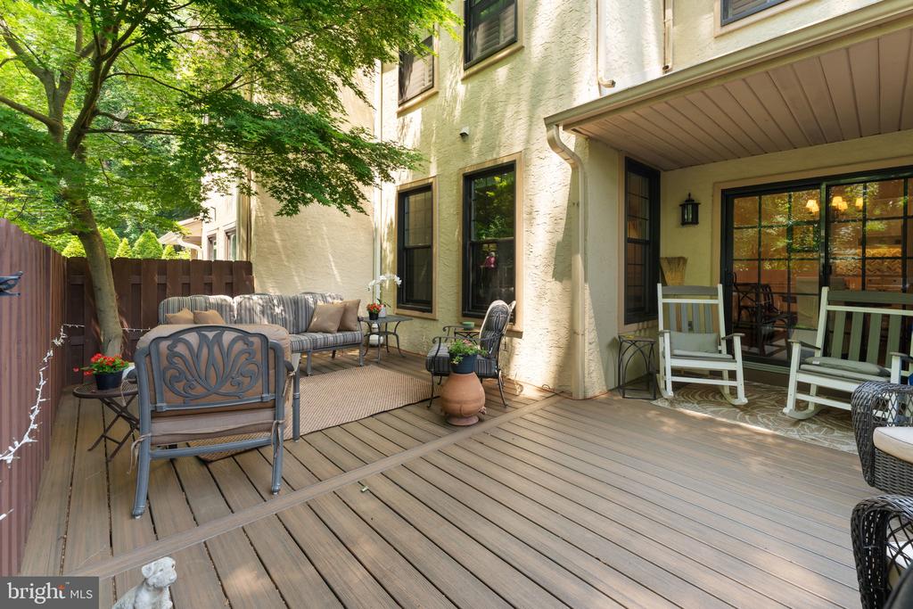 1804 WEATHERSTONE DRIVE