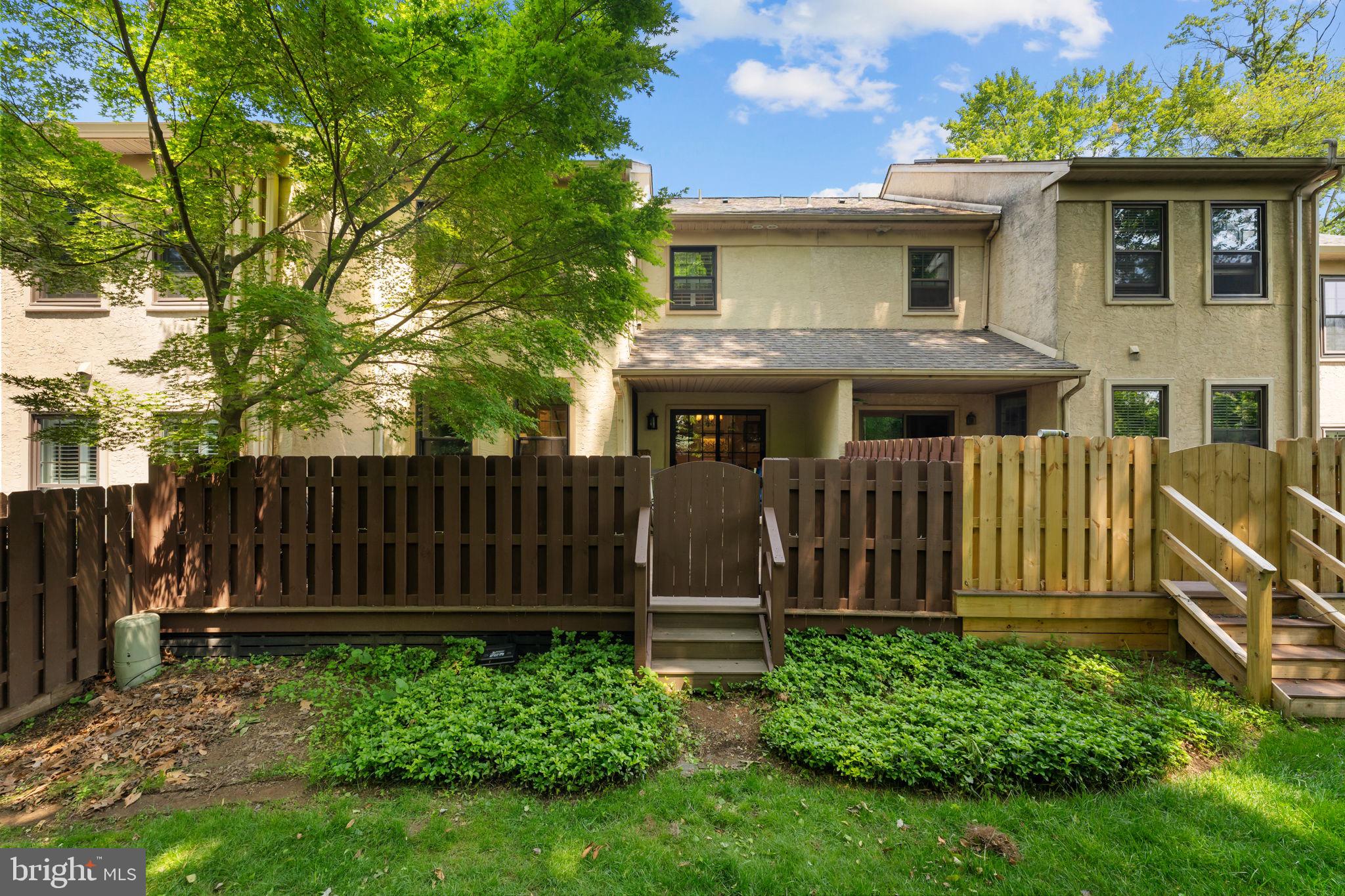 1804 WEATHERSTONE DRIVE