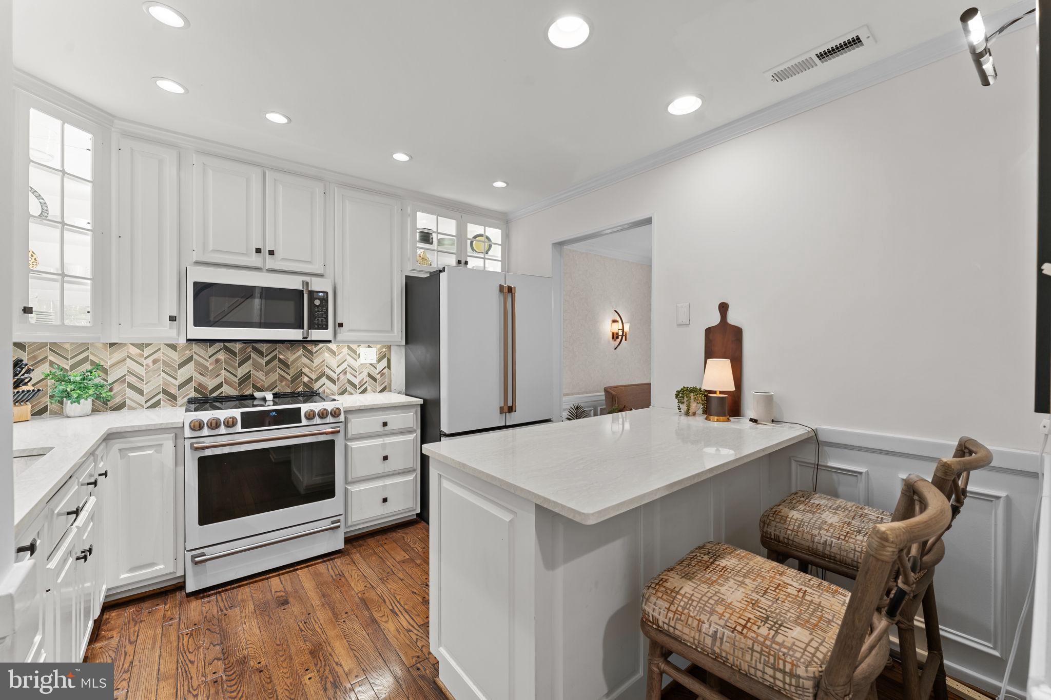 1804 WEATHERSTONE DRIVE