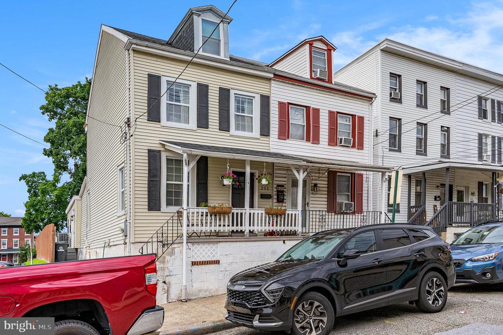 251 HALL STREET