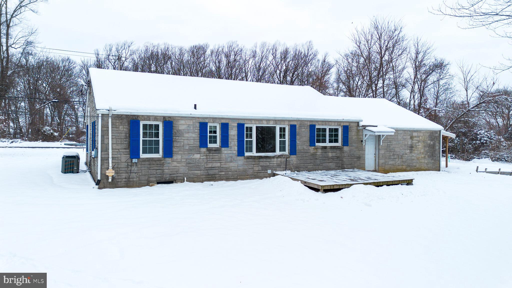 2428 E KINGS HIGHWAY