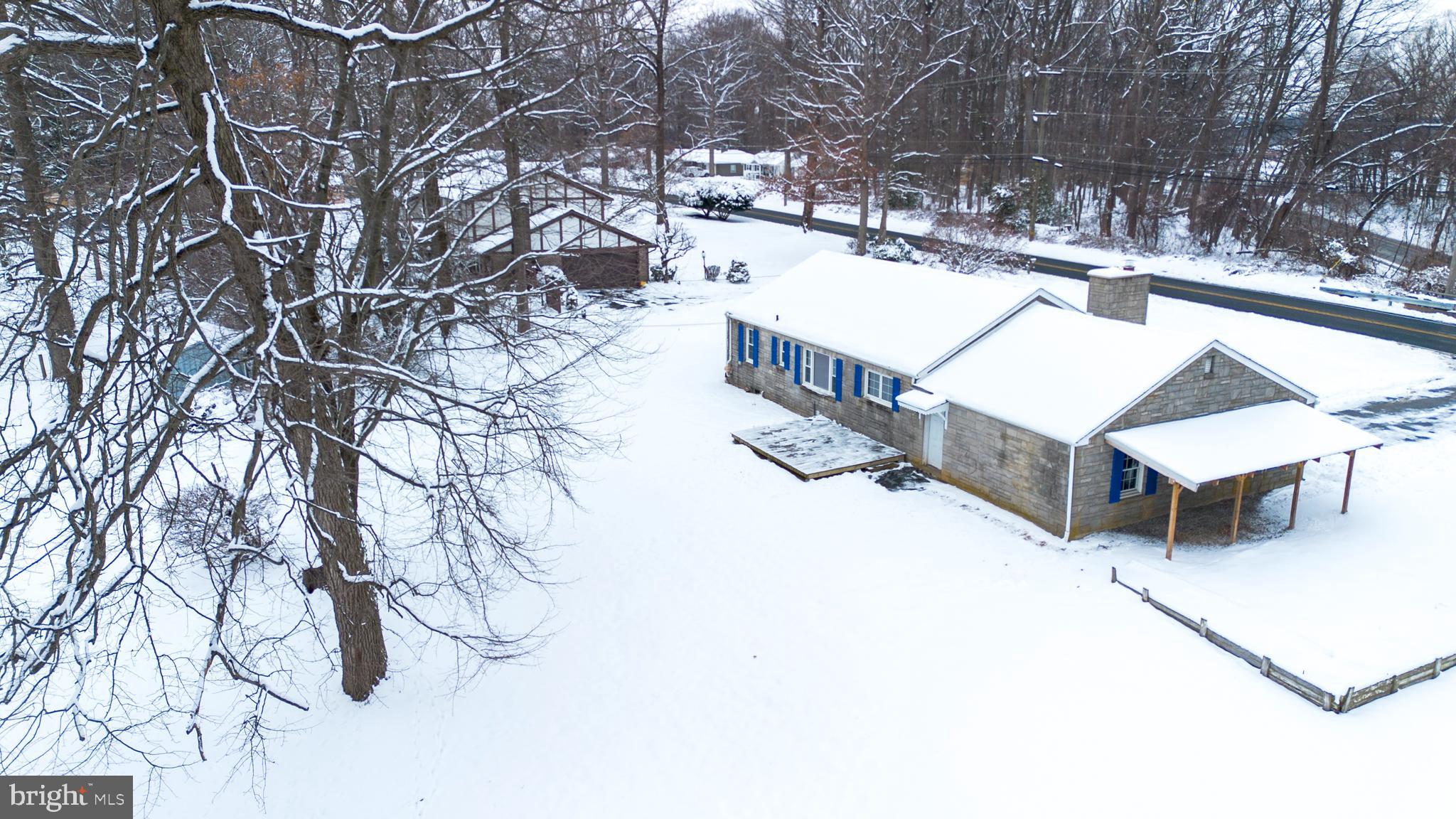 2428 E KINGS HIGHWAY