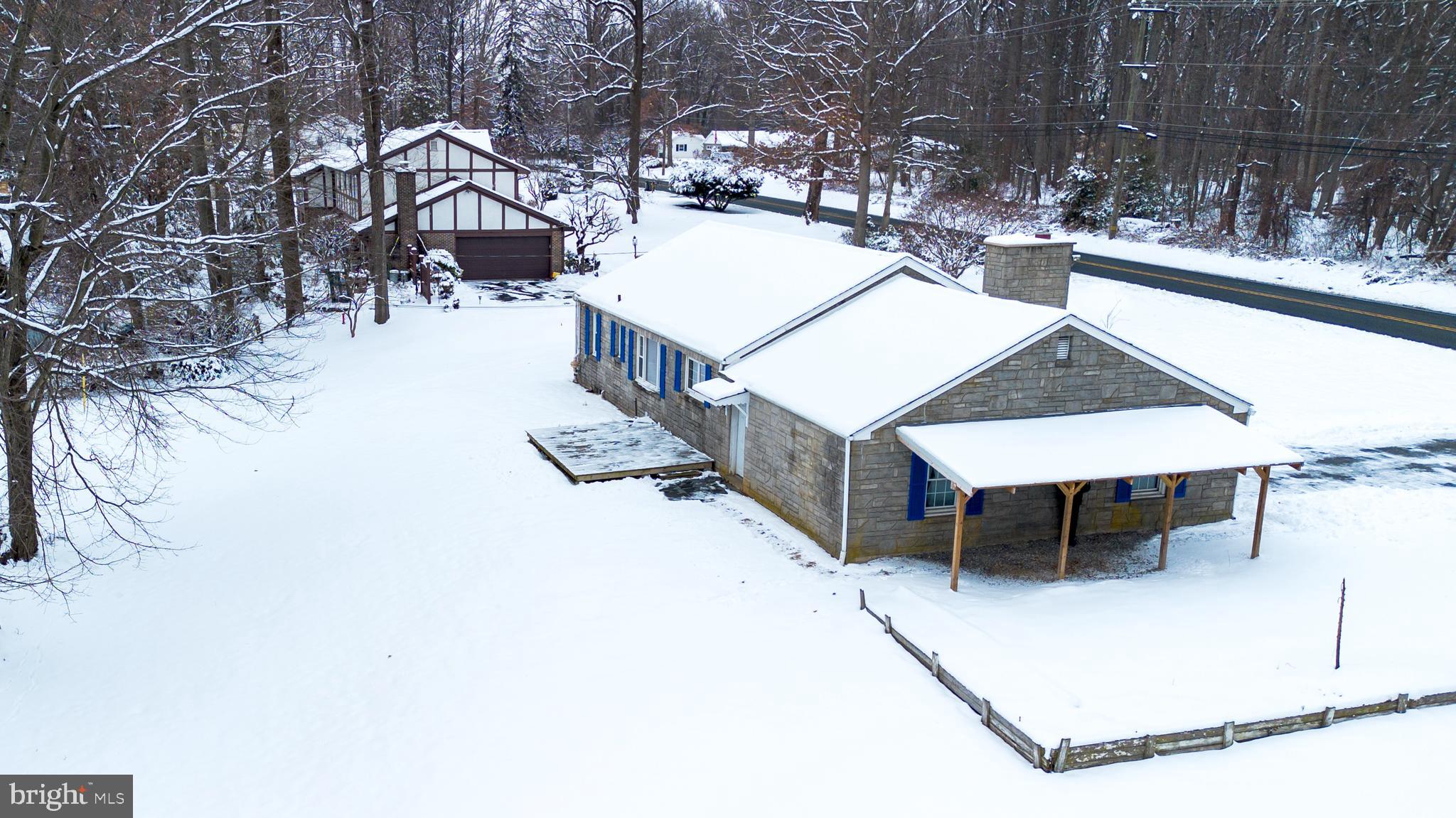 2428 E KINGS HIGHWAY