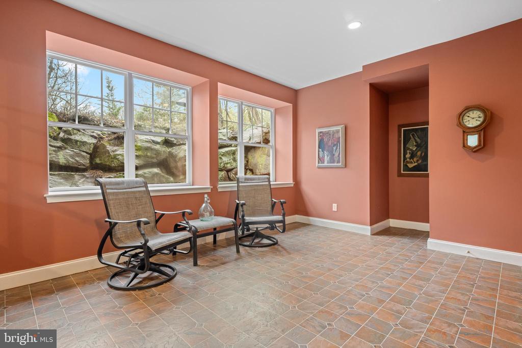 300 OLD BARN CIRCLE