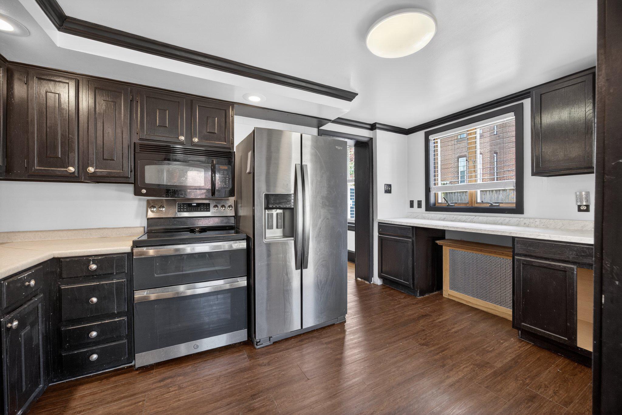 321 WALNUT STREET