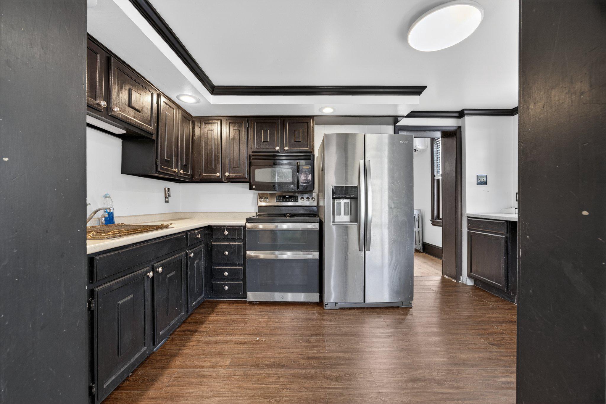 321 WALNUT STREET