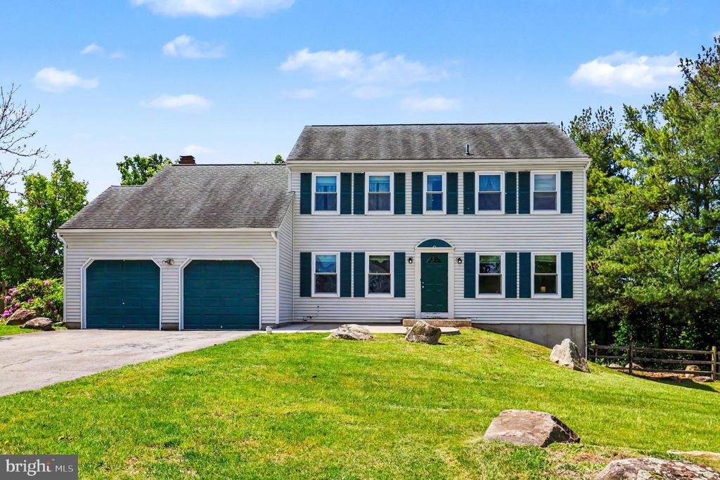 102 HEATHER HILL DRIVE