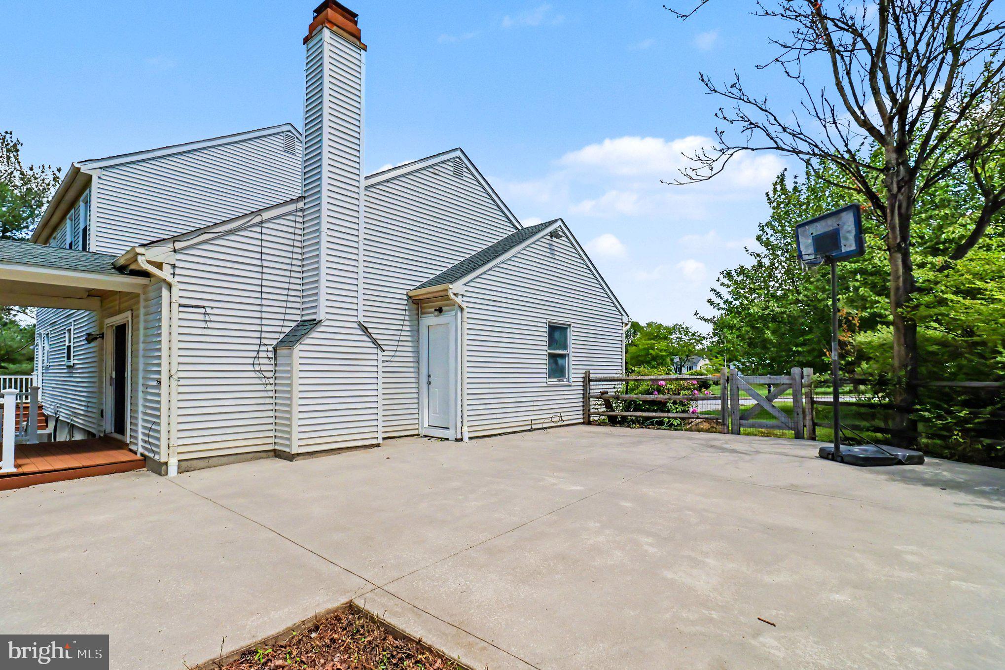 102 HEATHER HILL DRIVE