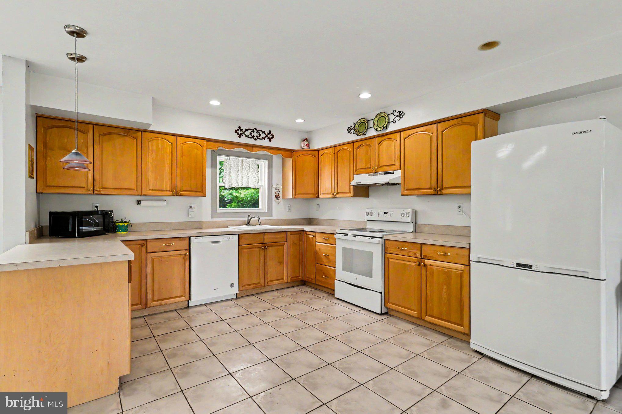 102 HEATHER HILL DRIVE