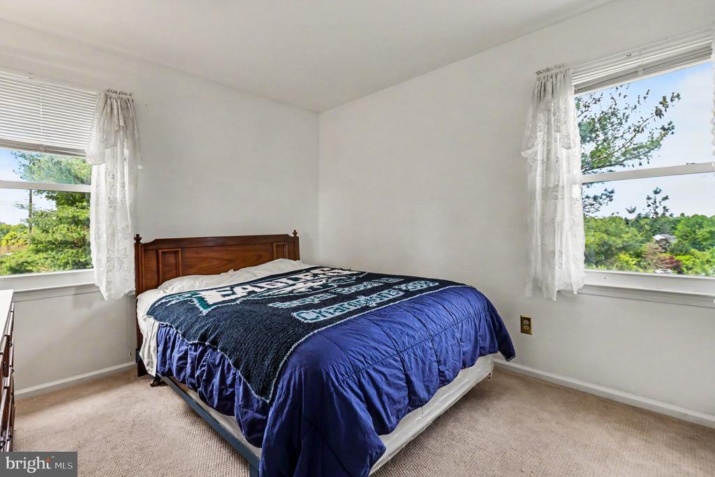 102 HEATHER HILL DRIVE