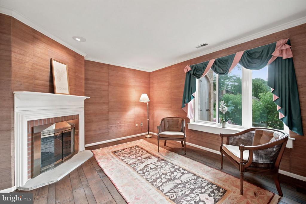 127 WOODGATE LANE Unit: 17