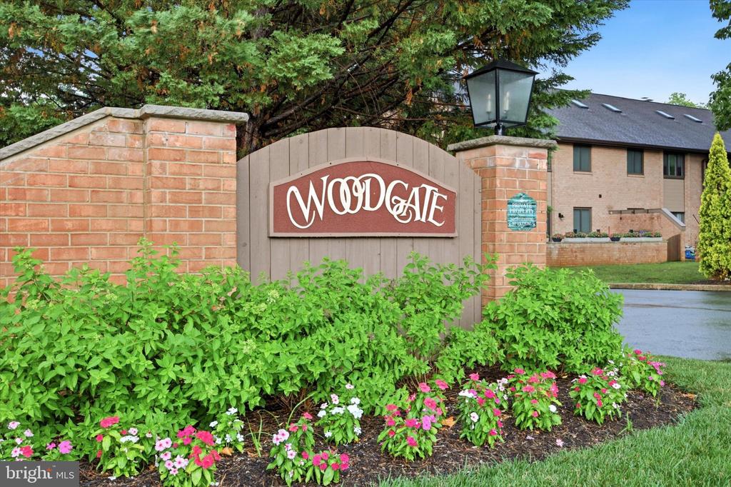 127 WOODGATE LANE Unit: 17