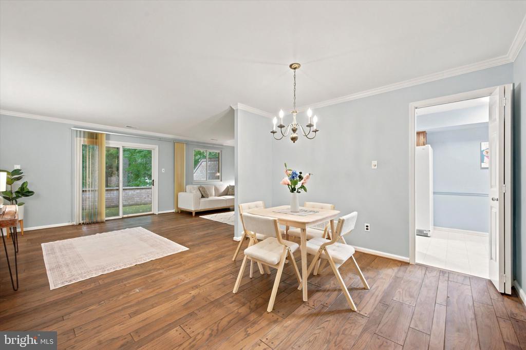 127 WOODGATE LANE Unit: 17