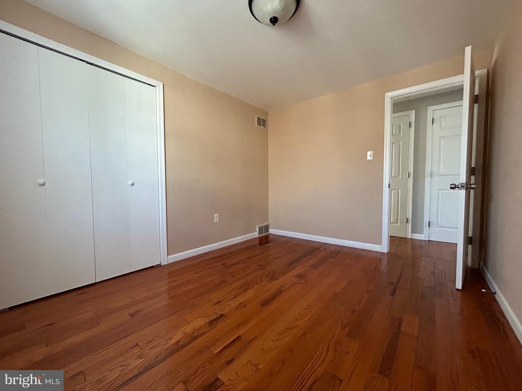 112 W SYLVAN AVENUE