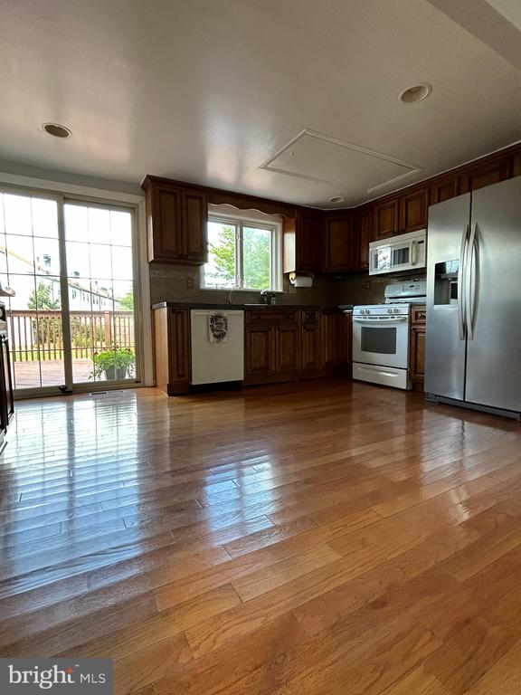 112 W SYLVAN AVENUE