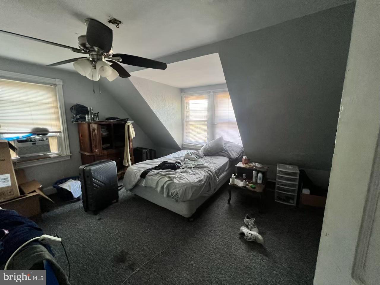 39 W MANOA ROAD