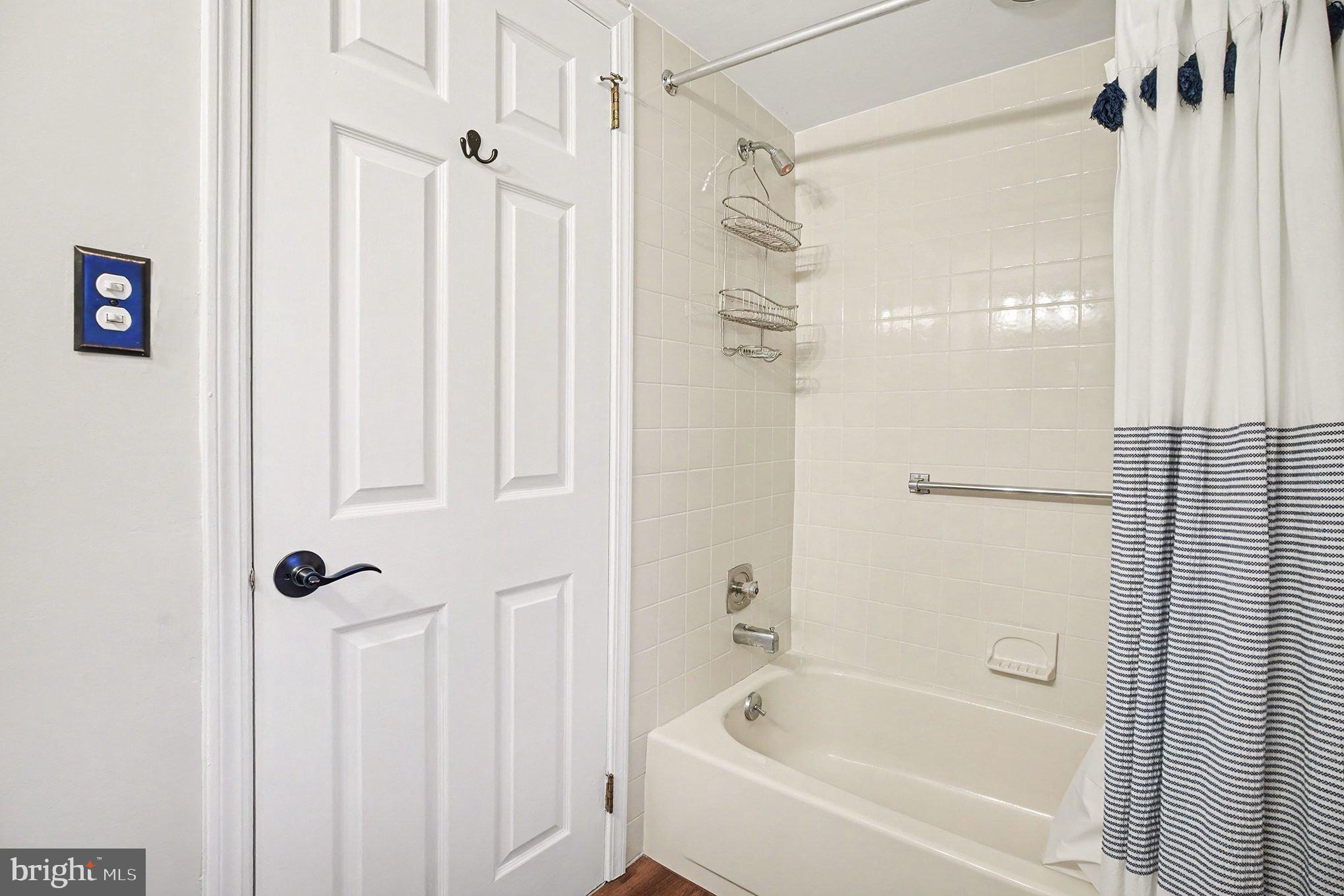 202A SUMMIT DRIVE 202A