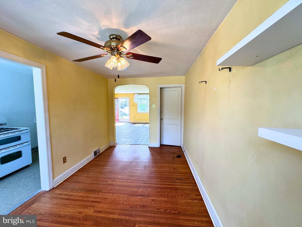 415 SEVEN OAKS DRIVE