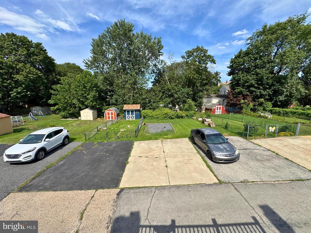 415 SEVEN OAKS DRIVE