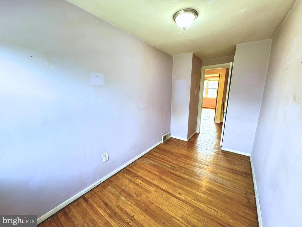 415 SEVEN OAKS DRIVE