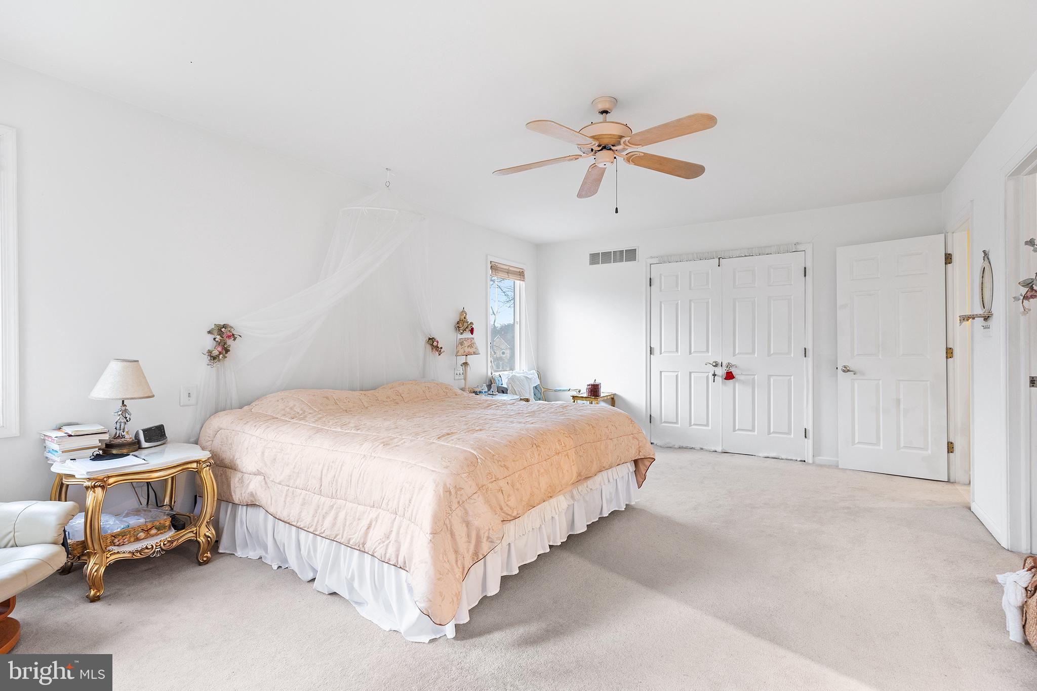 1537 JARRETTOWN ROAD