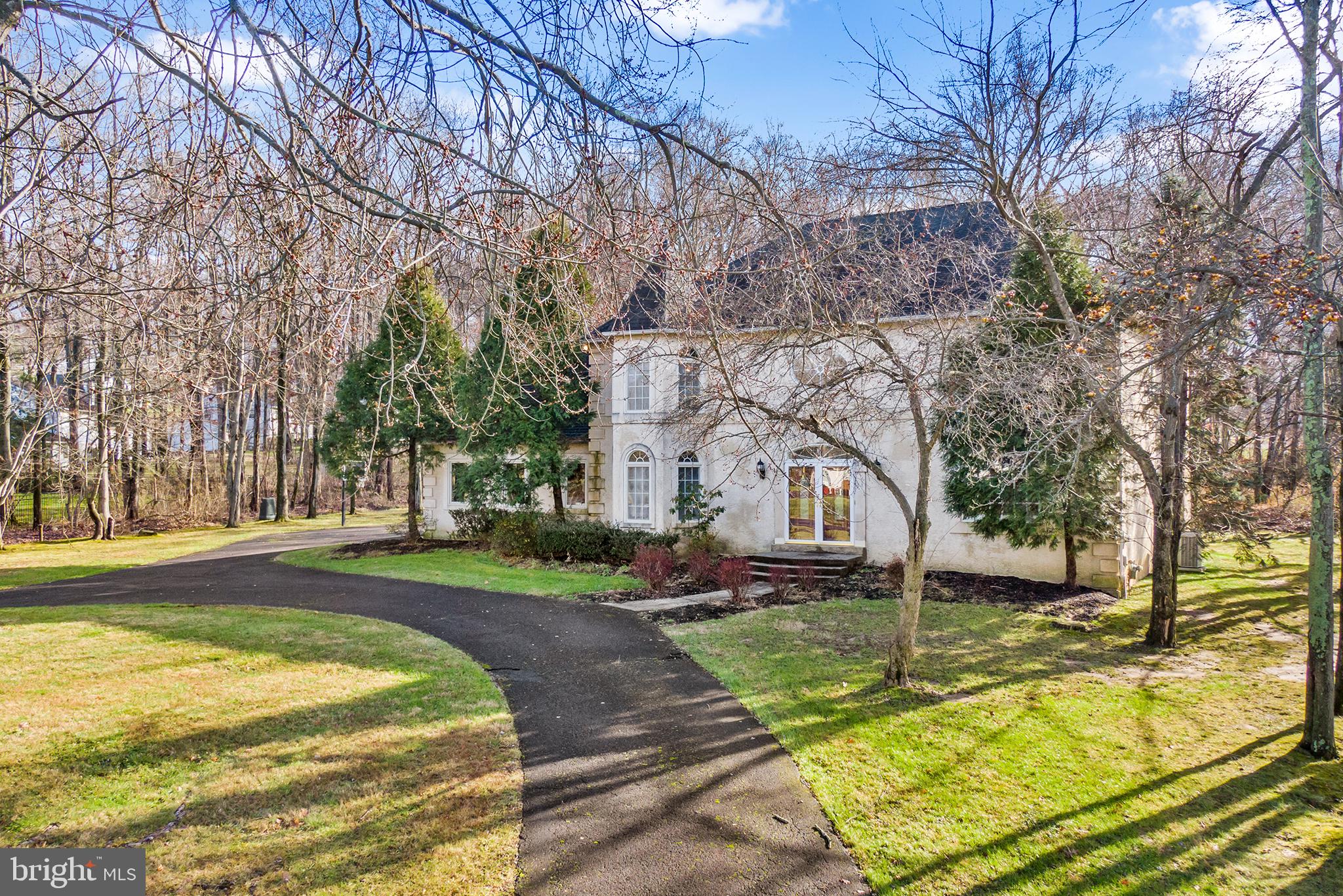 1537 JARRETTOWN ROAD