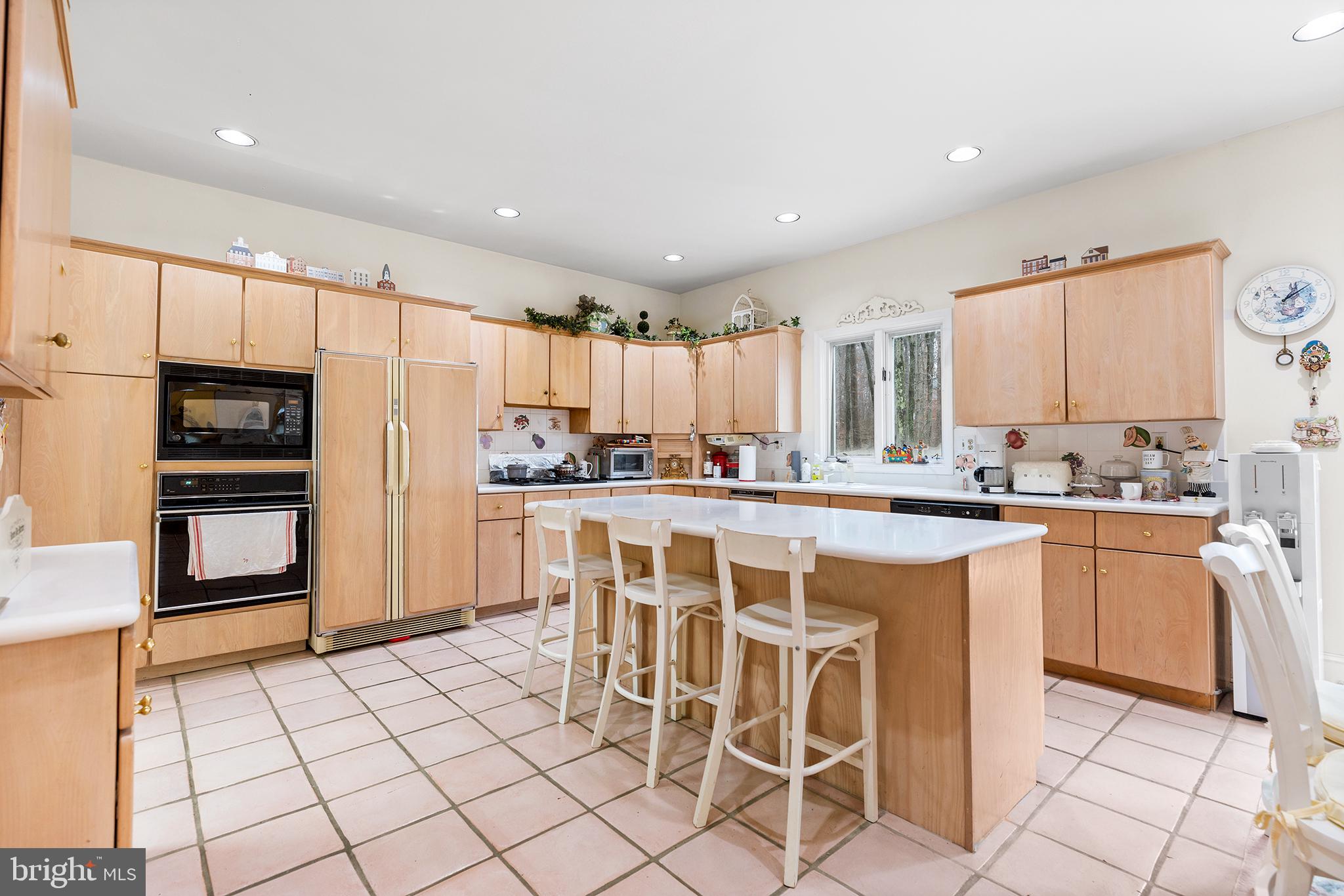 1537 JARRETTOWN ROAD