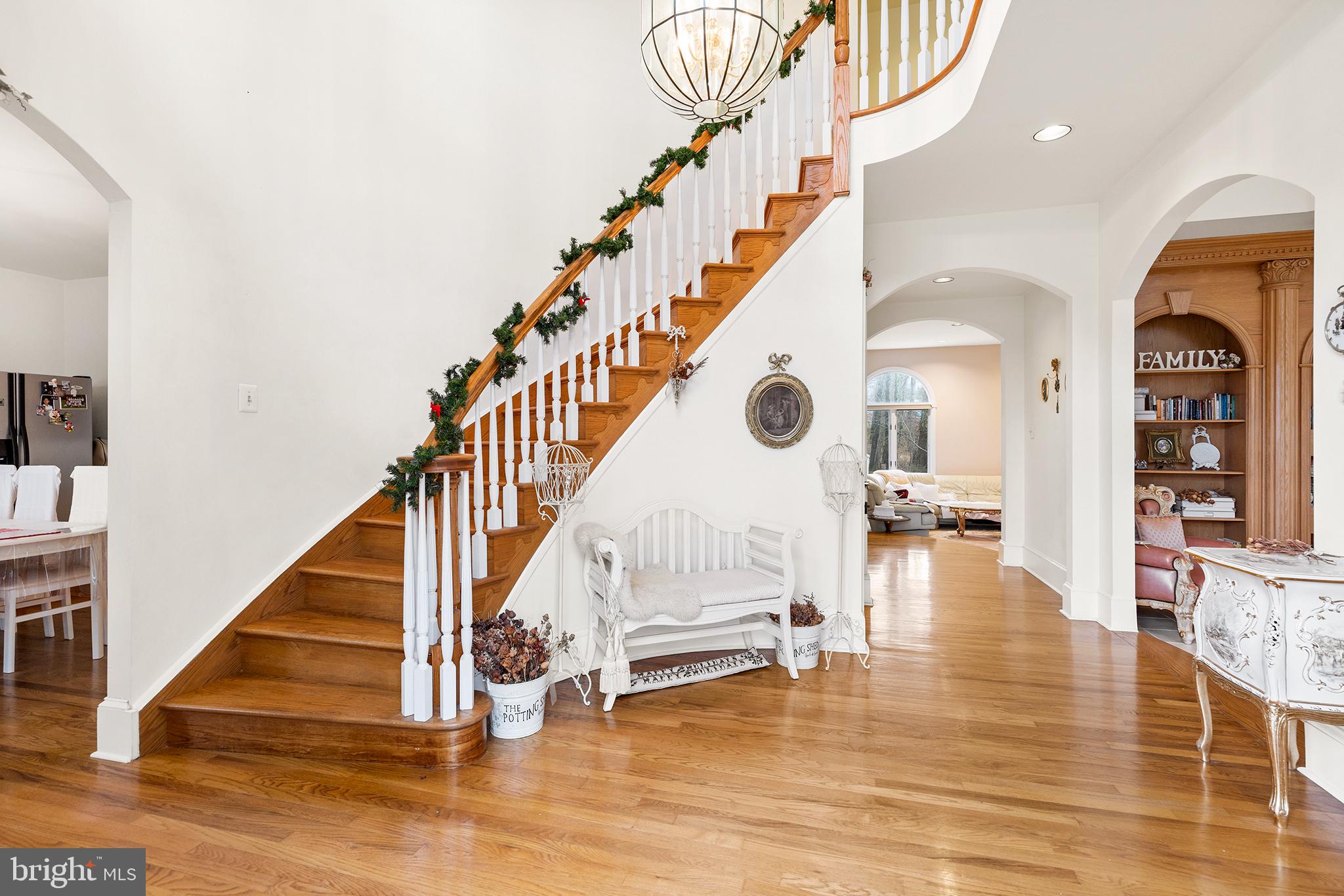 1537 JARRETTOWN ROAD