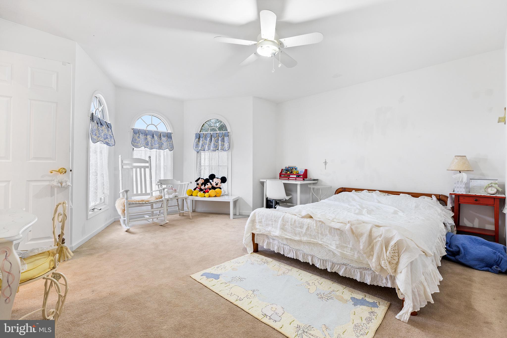 1537 JARRETTOWN ROAD