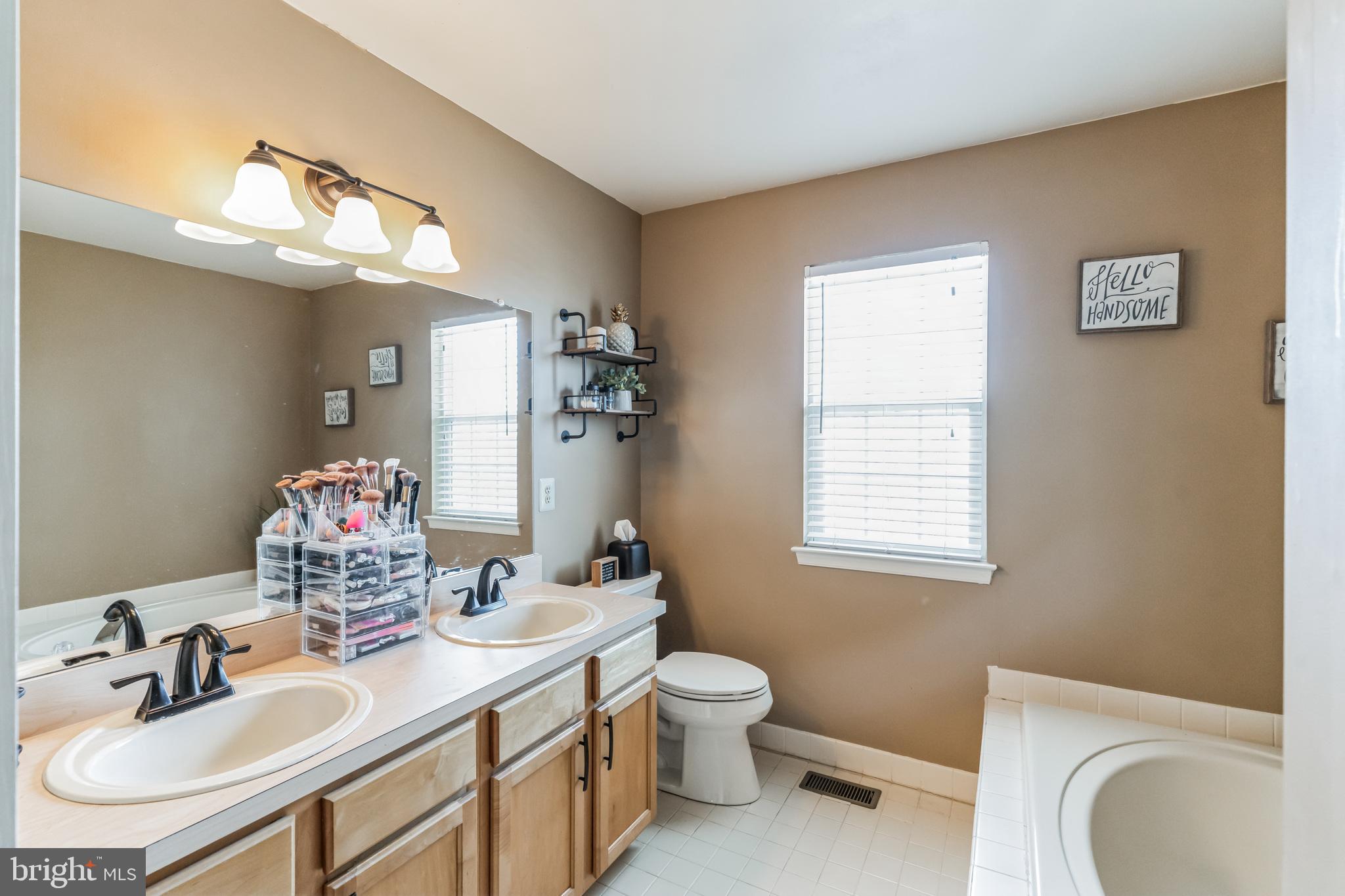 1150 CORNWALLIS WAY