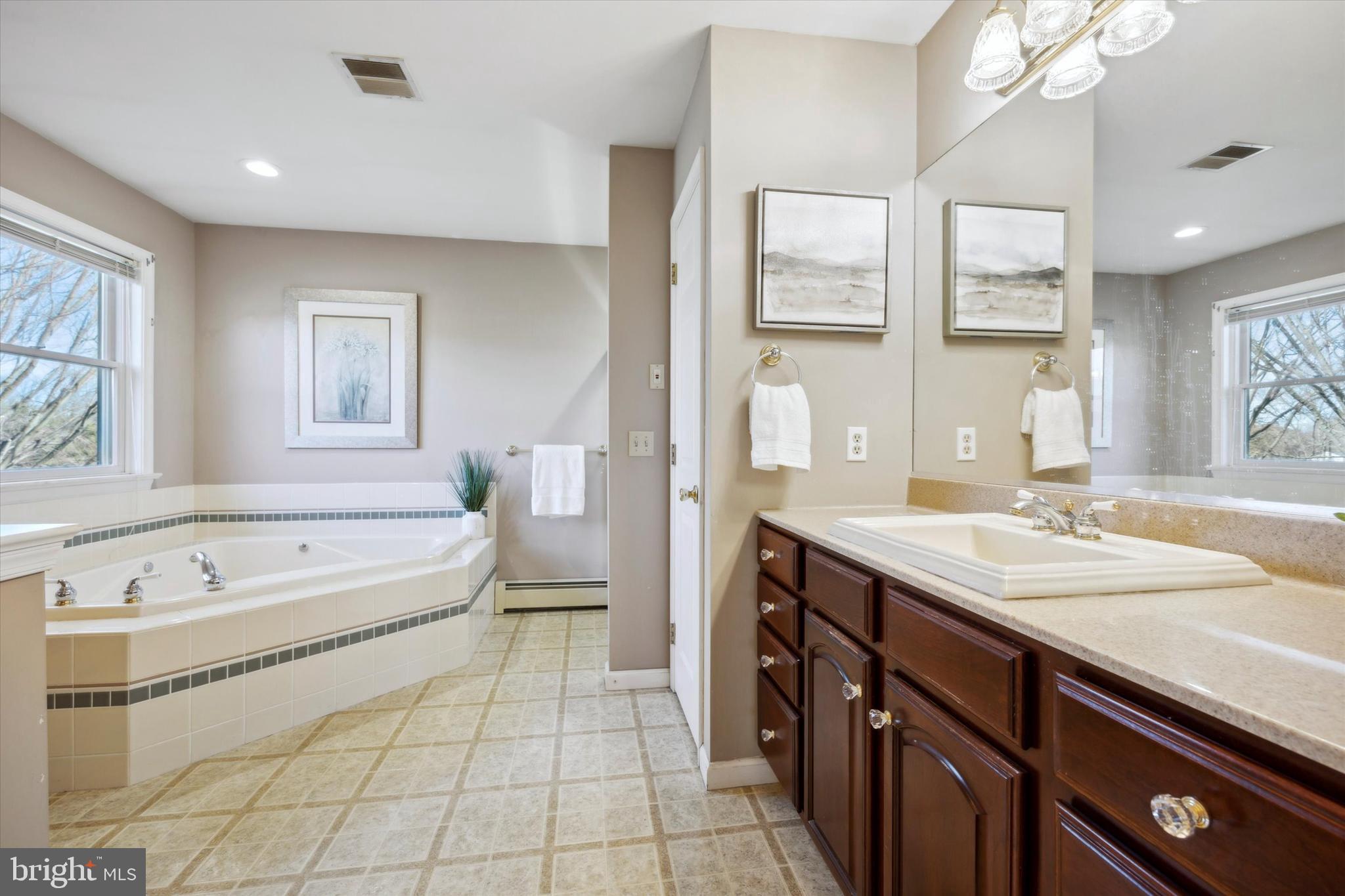 1330 OLD SUMNEYTOWN PIKE