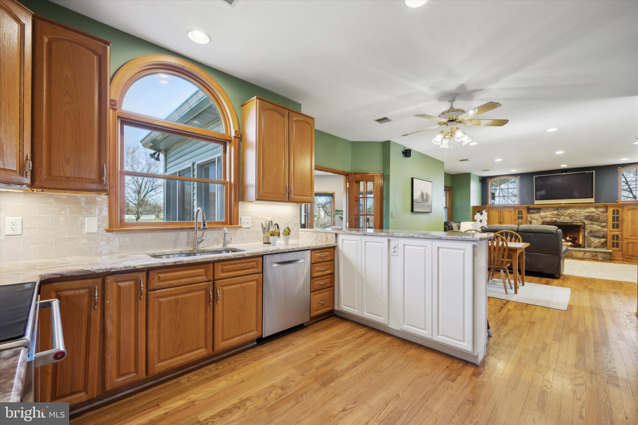 1330 OLD SUMNEYTOWN PIKE