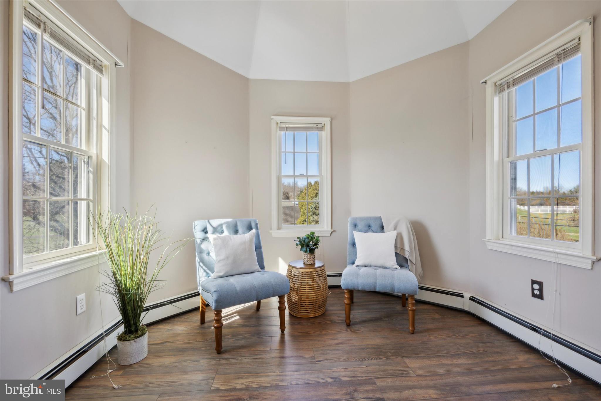 1330 OLD SUMNEYTOWN PIKE