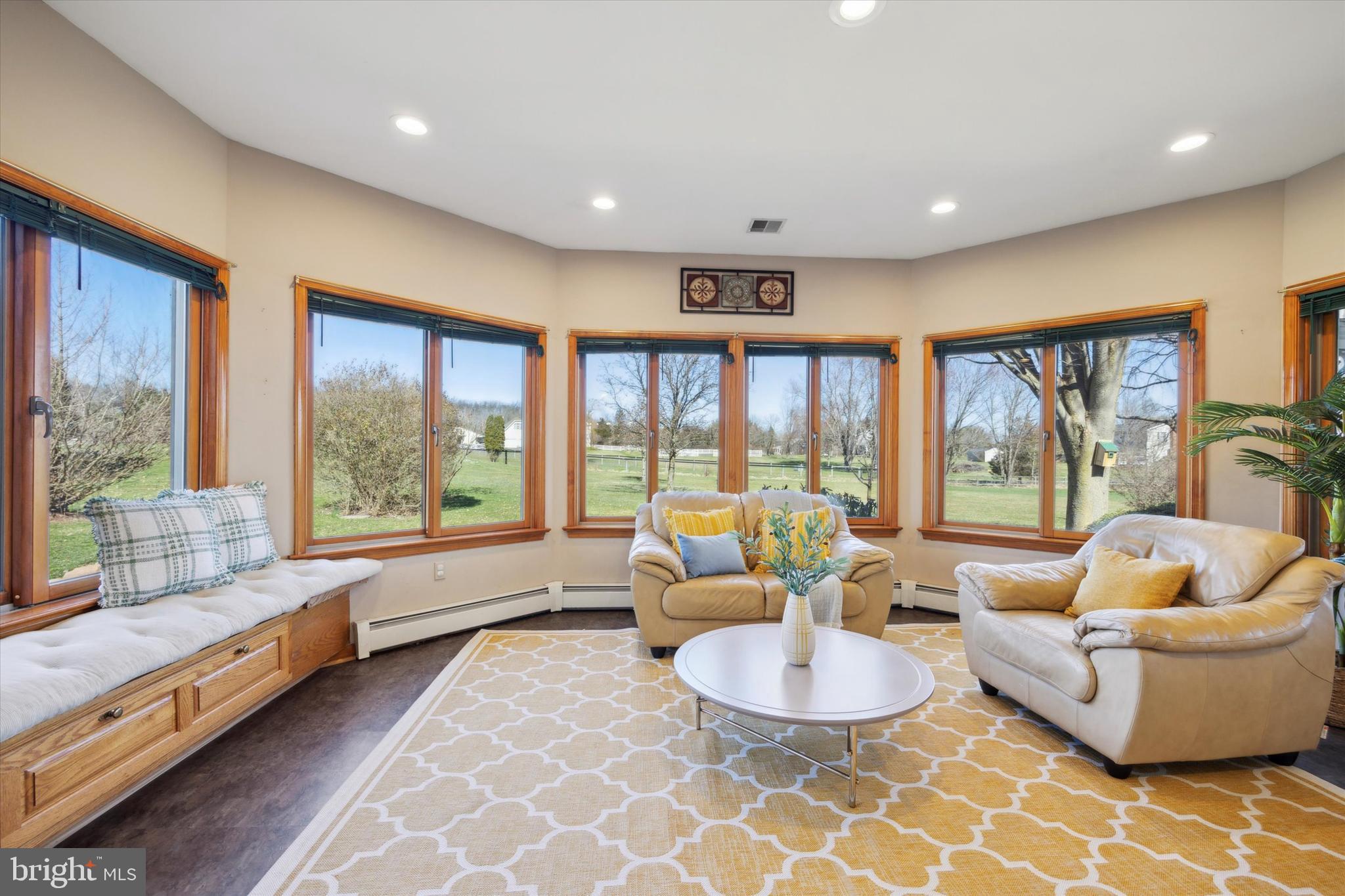 1330 OLD SUMNEYTOWN PIKE