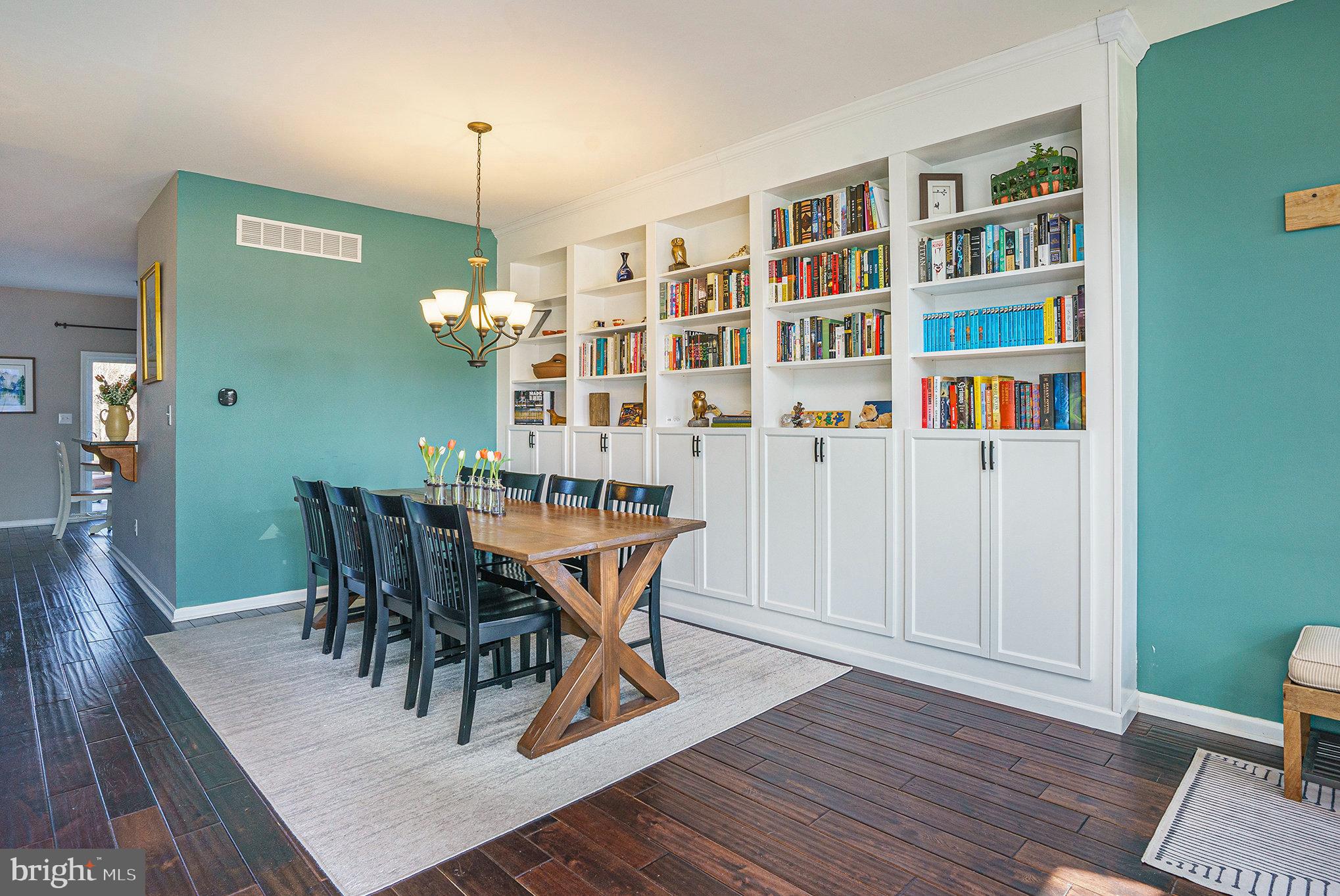 367 MANOR CIRCLE