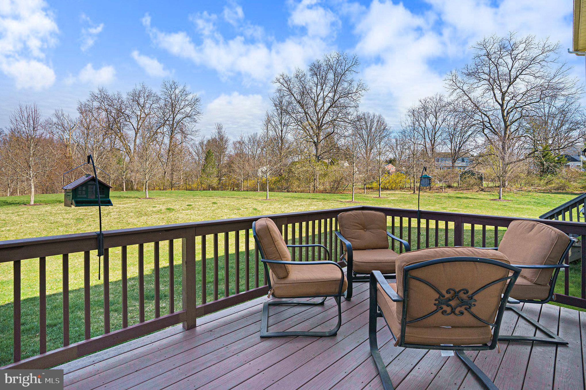 367 MANOR CIRCLE