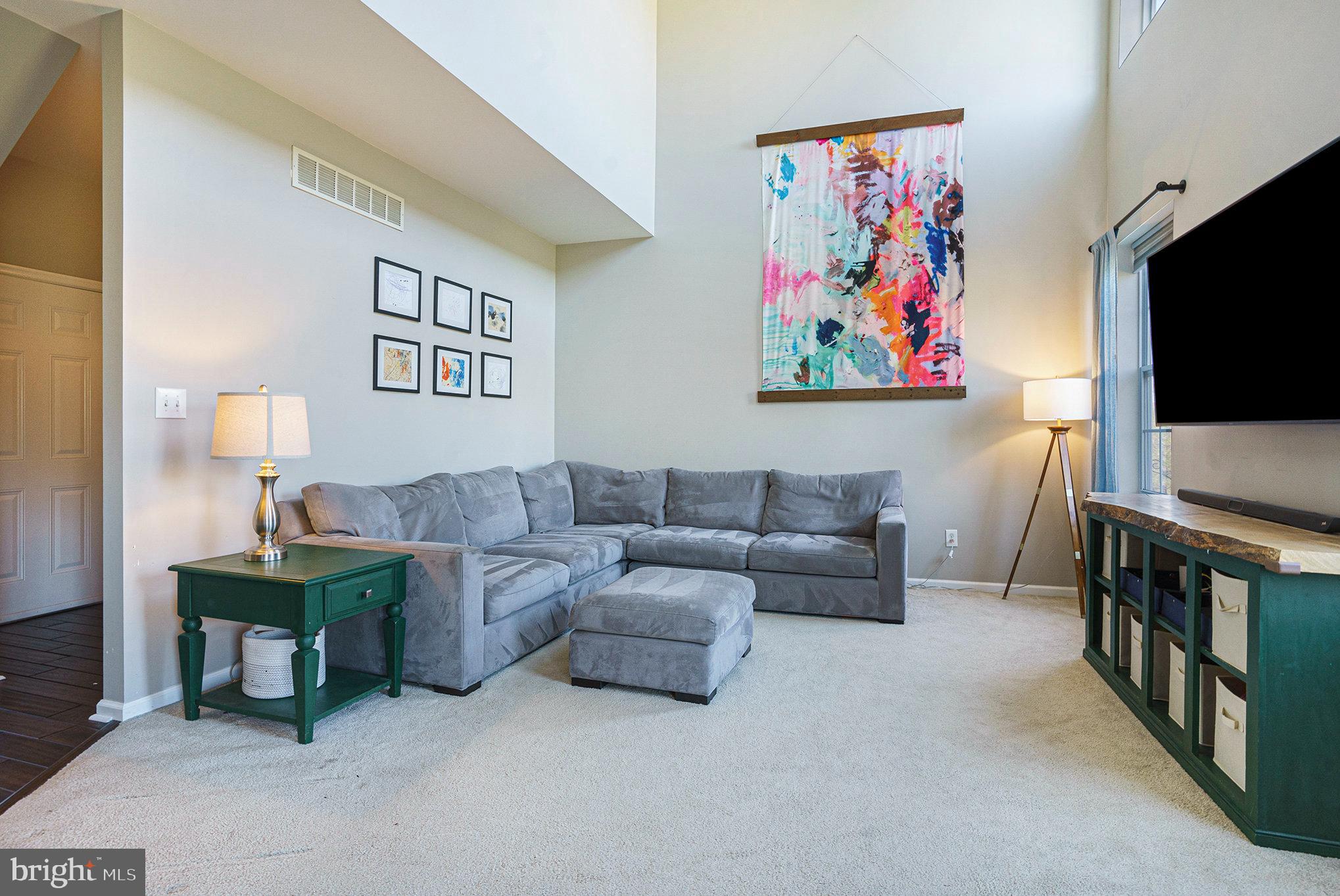 367 MANOR CIRCLE